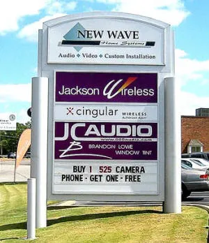 Monument sign for store